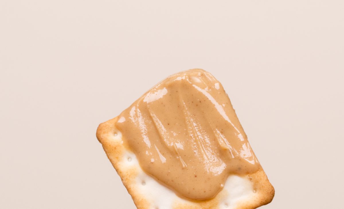 Who Makes the Crunchiest Gluten-Free Crackers? Find Out Here